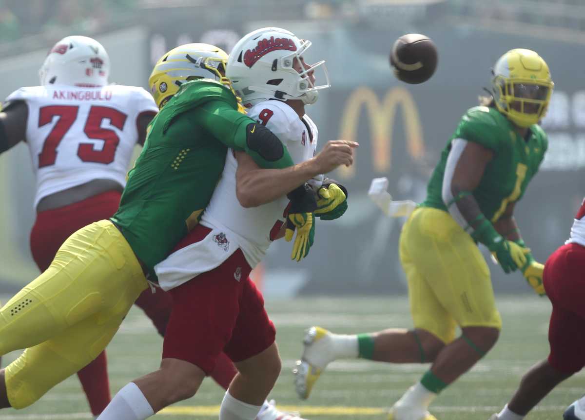 Kayvon Thibodeaux is a top-tier pass rusher who may be the top player in college football. 